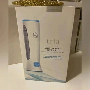 Tria Blue Light Acne Clearing. Problem with Acne no worries get this to help you